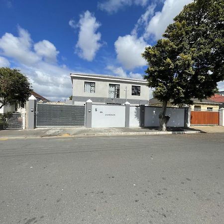 Adiel Guesthouse Cape Town Exterior photo